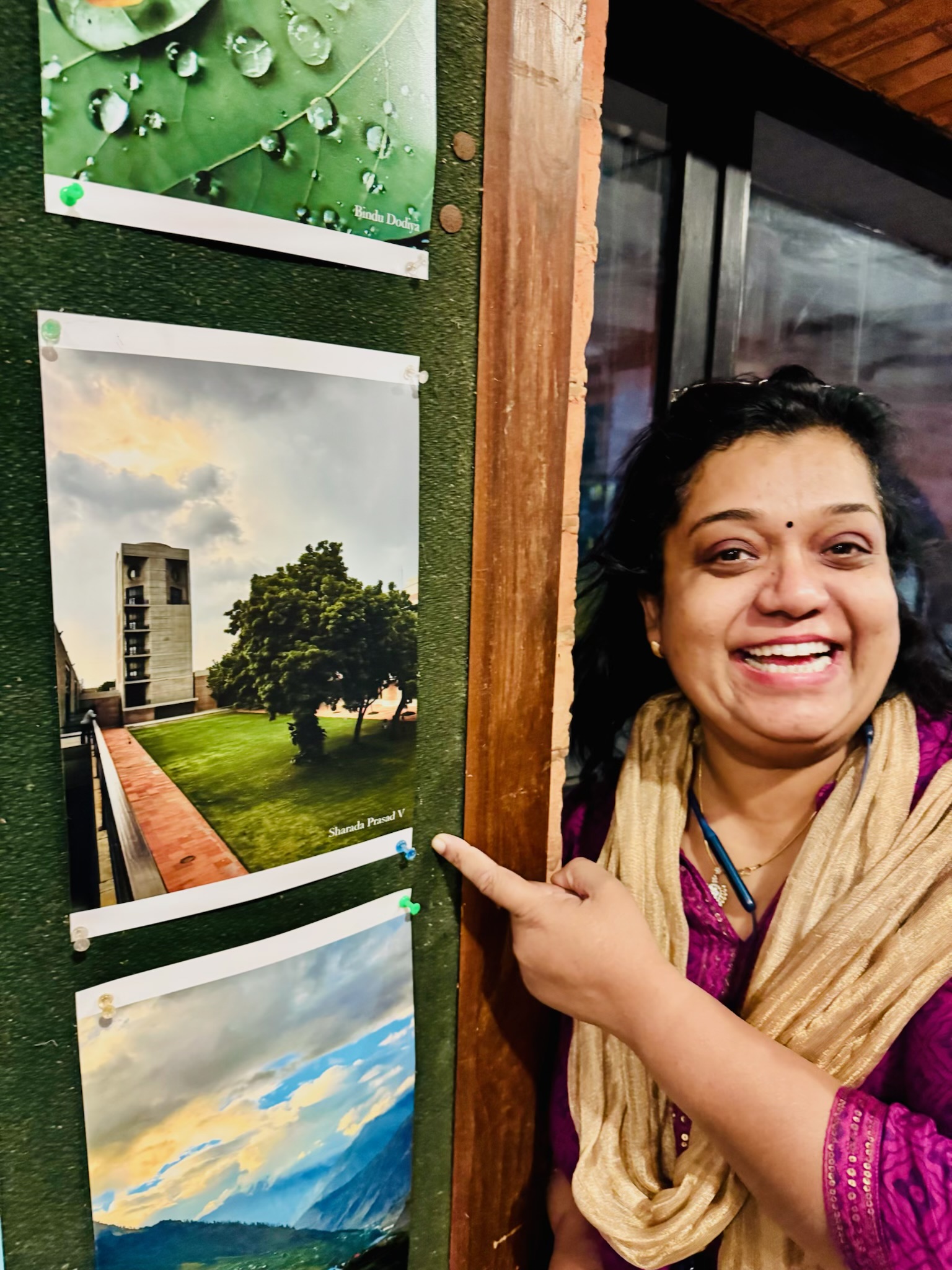 Sharada with her photo at IIM